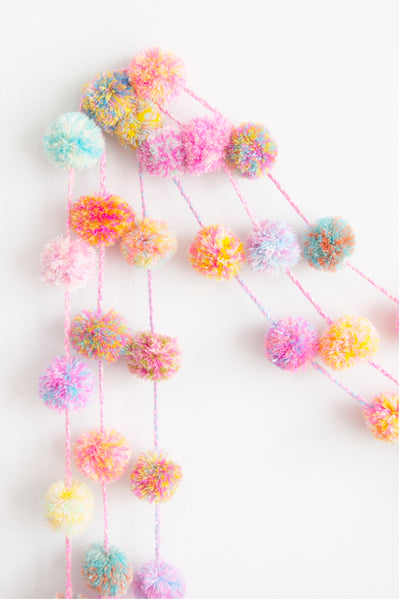 Marled Pastel Pom Pom Garland – The Global Trunk