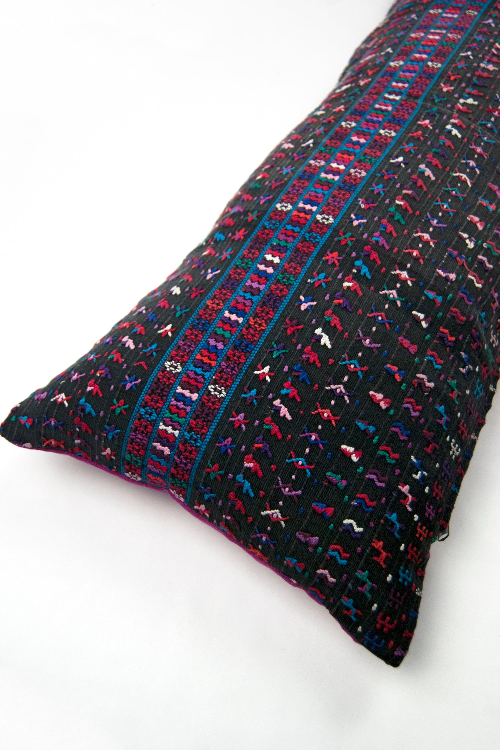 MAYA HEIRLOOM PILLOW NO. 876